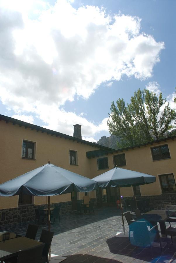 Hotel Rural Los Arguellos Lugueros Buitenkant foto