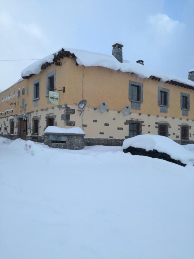 Hotel Rural Los Arguellos Lugueros Buitenkant foto