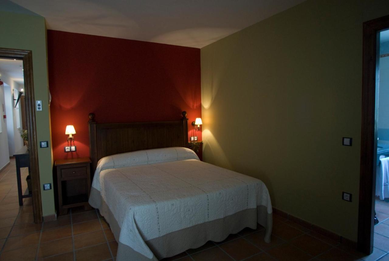 Hotel Rural Los Arguellos Lugueros Buitenkant foto